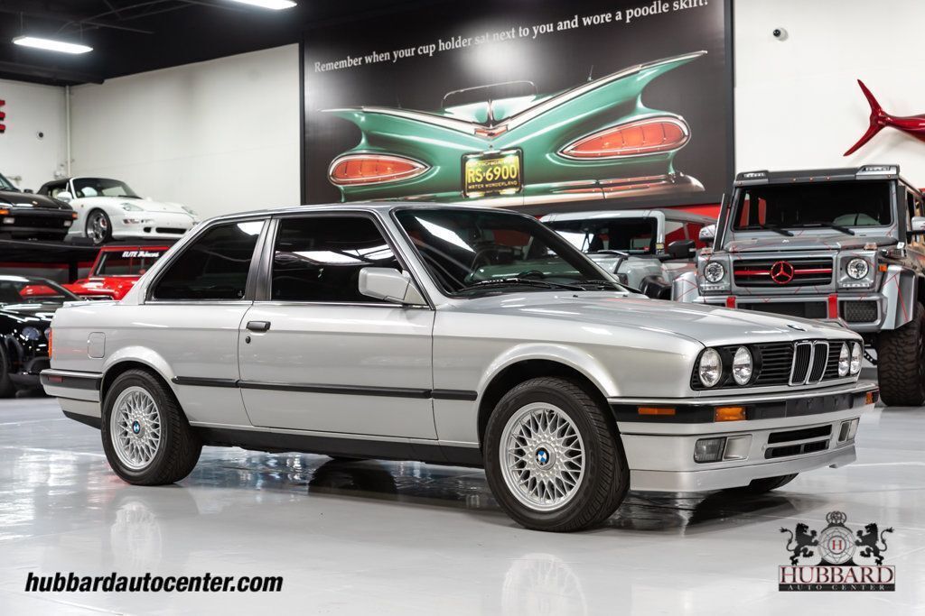 BMW 325iS