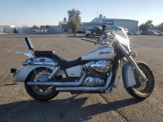 Honda VT750 (Shadow Aero)