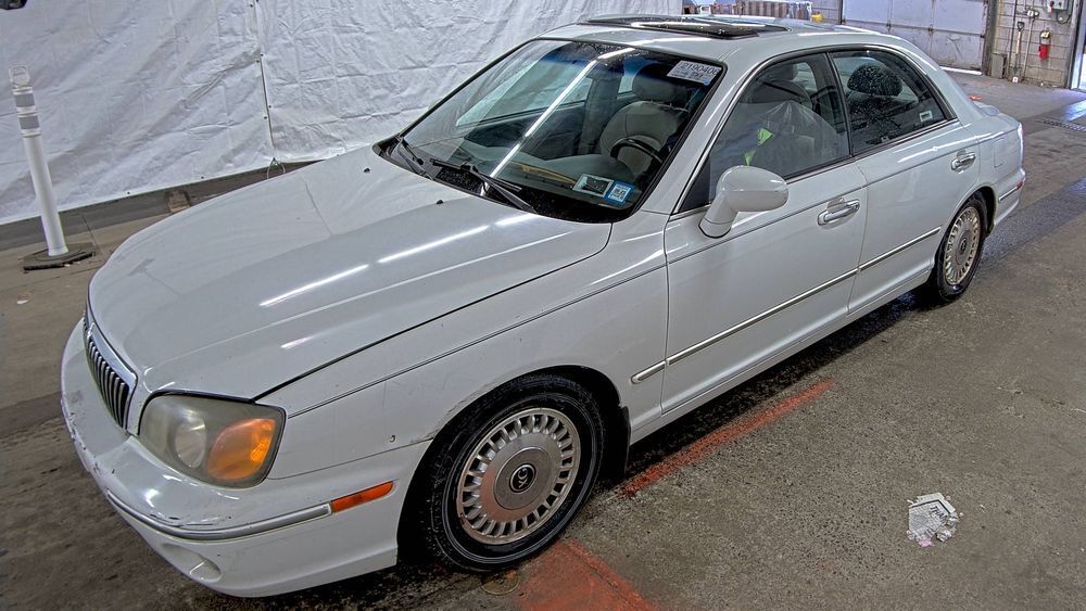 Hyundai XG300
