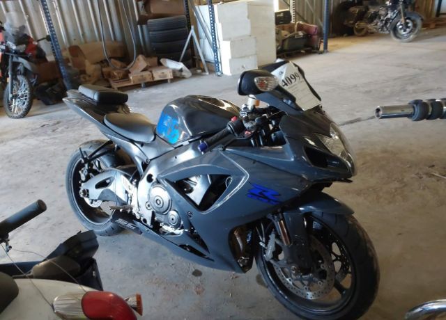 Suzuki GSX-R750