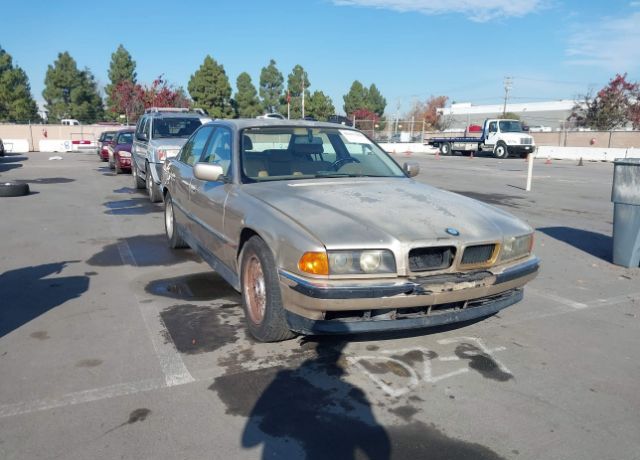 BMW 740i