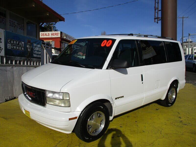 GMC Safari