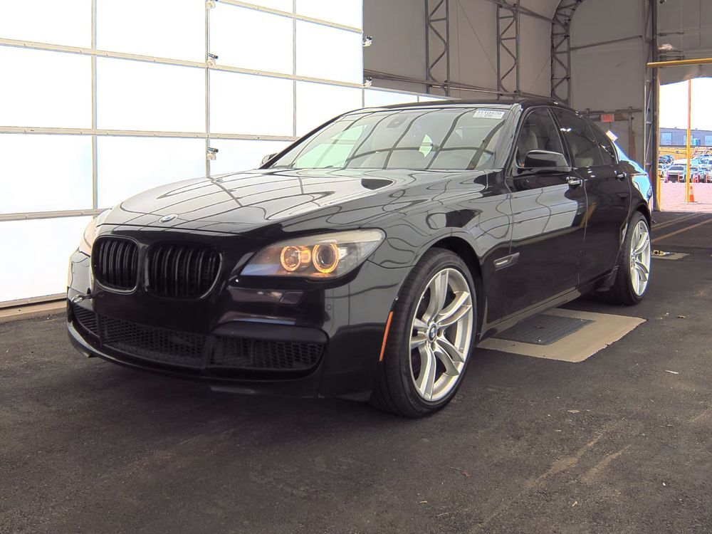 BMW 750i