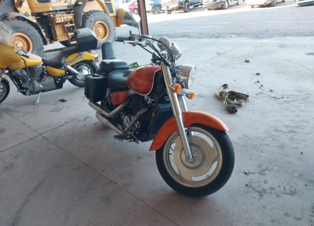 Honda VT1100C2 (SHADOW SABRE)