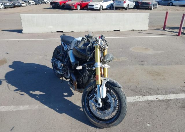 BMW R nineT