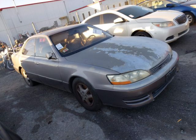 Lexus ES