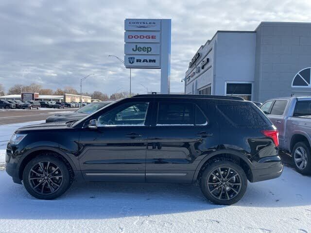 2018 FORD Explorer