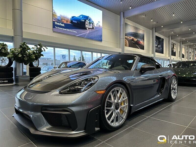 PORSCHE