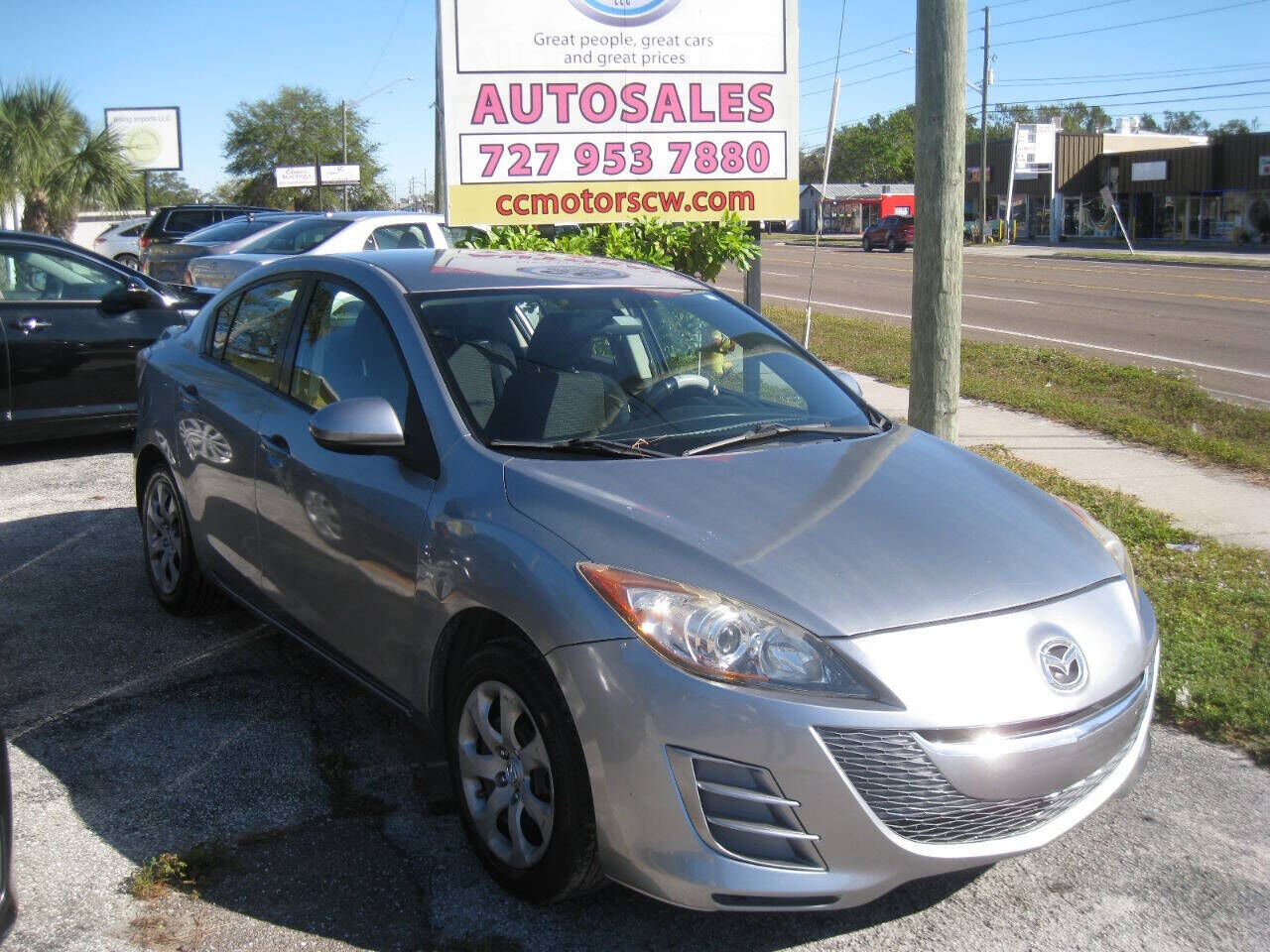 2013 MAZDA Mazda3