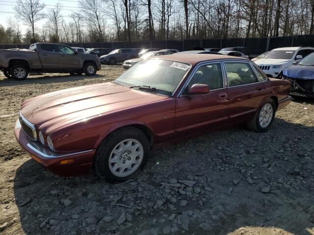 Jaguar XJ8
