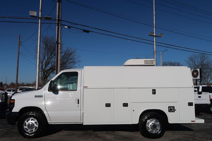 2014 FORD E-350