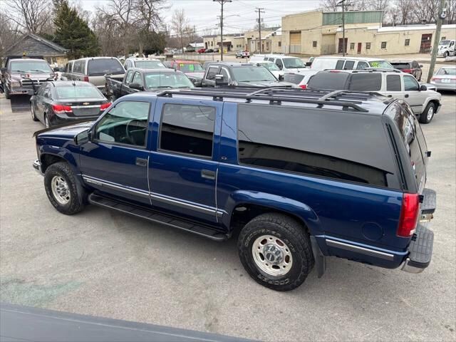 GMC Suburban