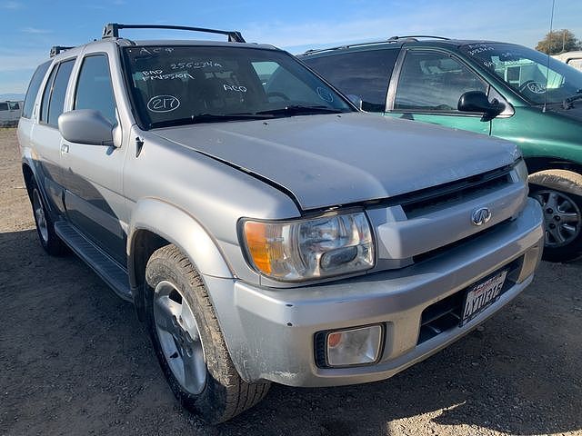 Infiniti QX4