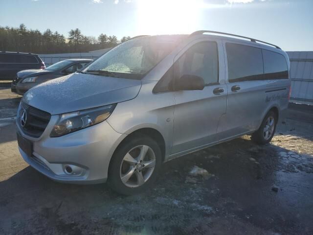 Mercedes-Benz METRIS
