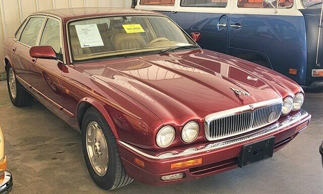 Jaguar XJ6