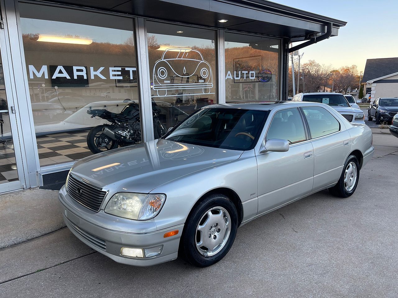 Lexus LS