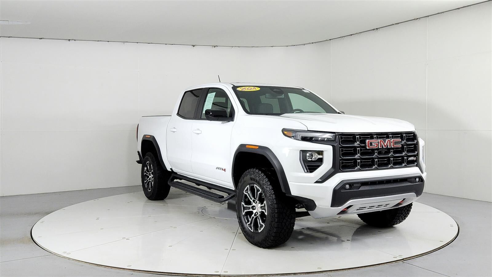 2024 GMC Canyon
