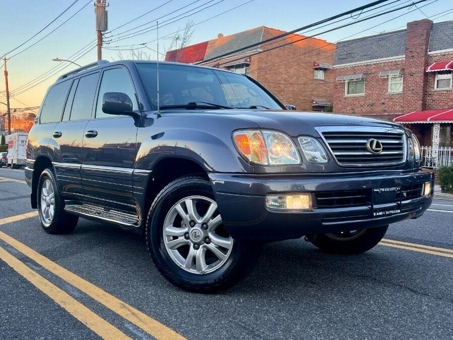 Lexus LX