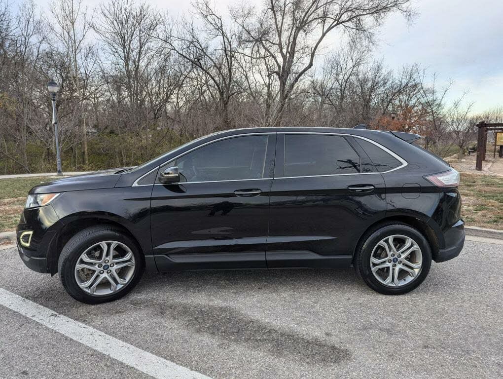 2017 FORD Edge