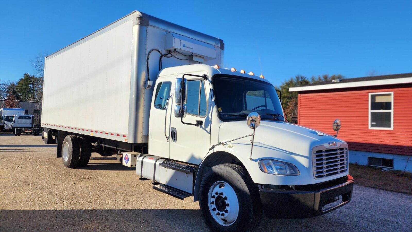 2017 FREIGHTLINER M2