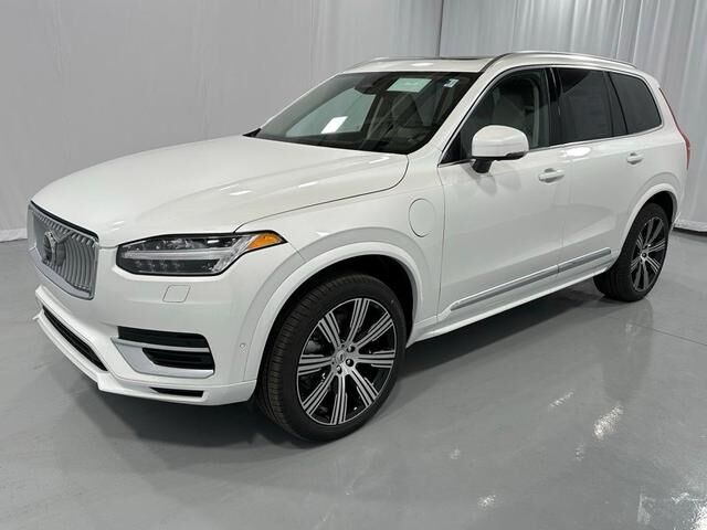 2025 VOLVO XC90
