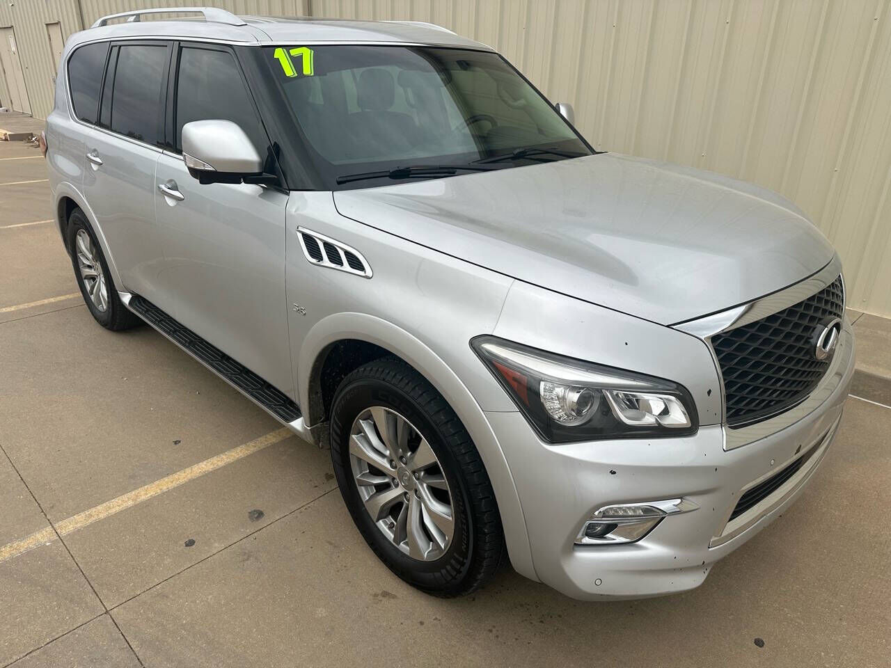 2017 INFINITI QX80