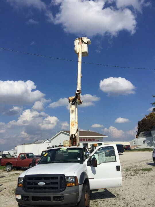 2006 FORD F-550