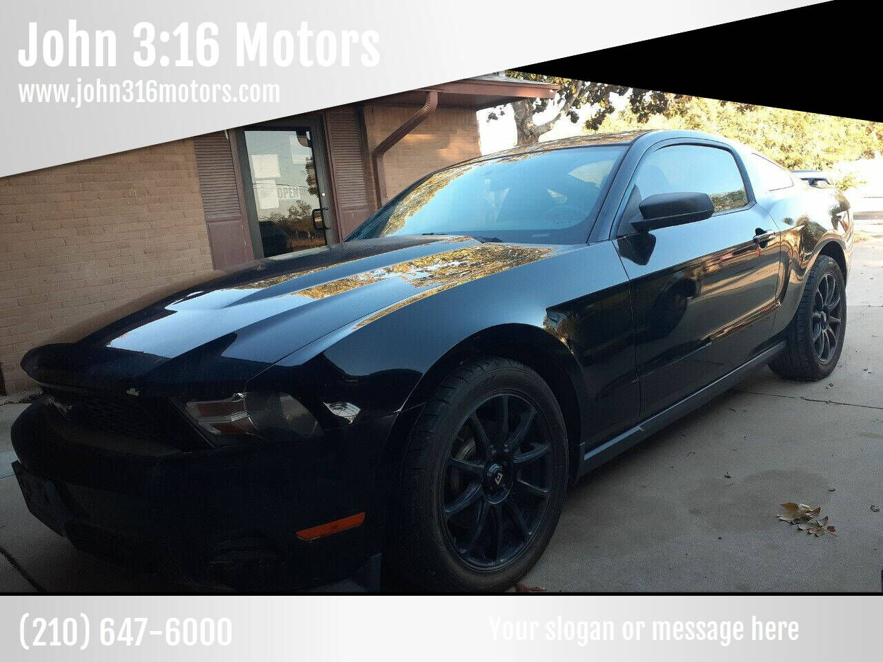 2011 FORD Mustang