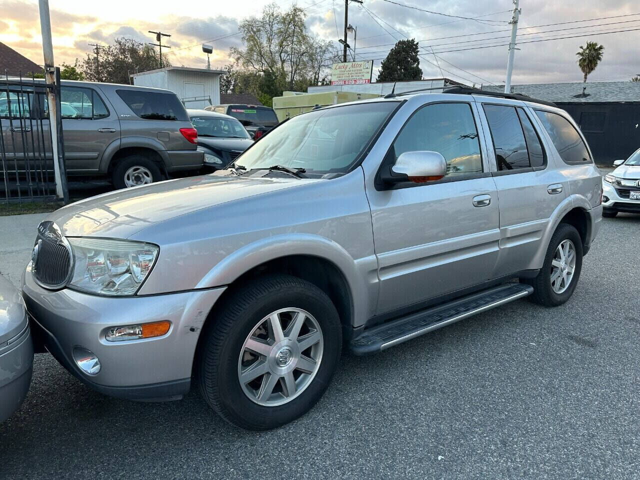 2004 BUICK Rainier