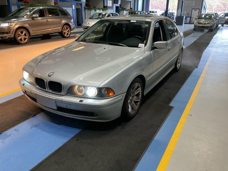 BMW 525iA