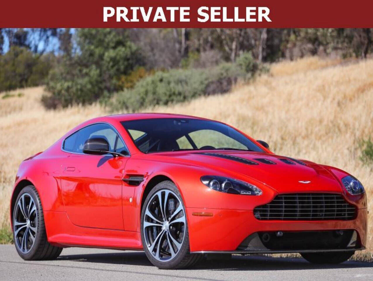 Aston Martin V12 Vantage