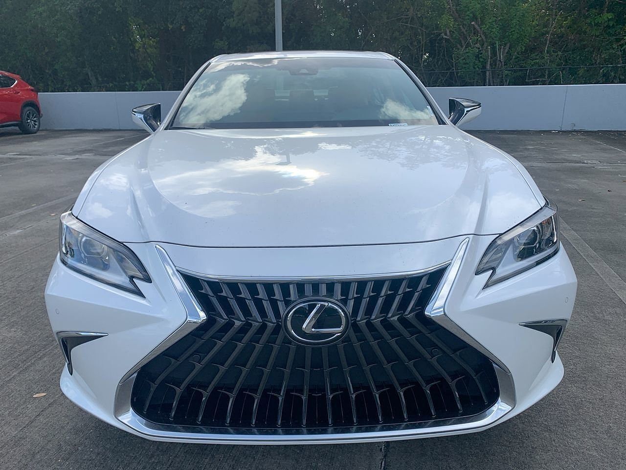 2025 Lexus ES