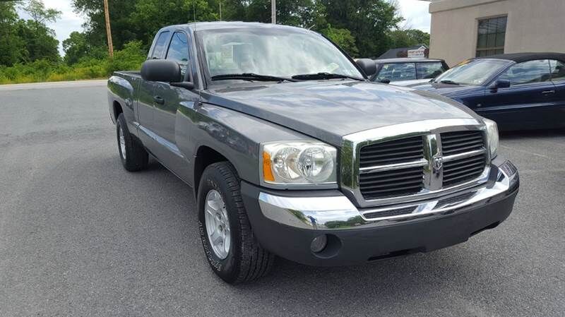 2005 DODGE Dakota