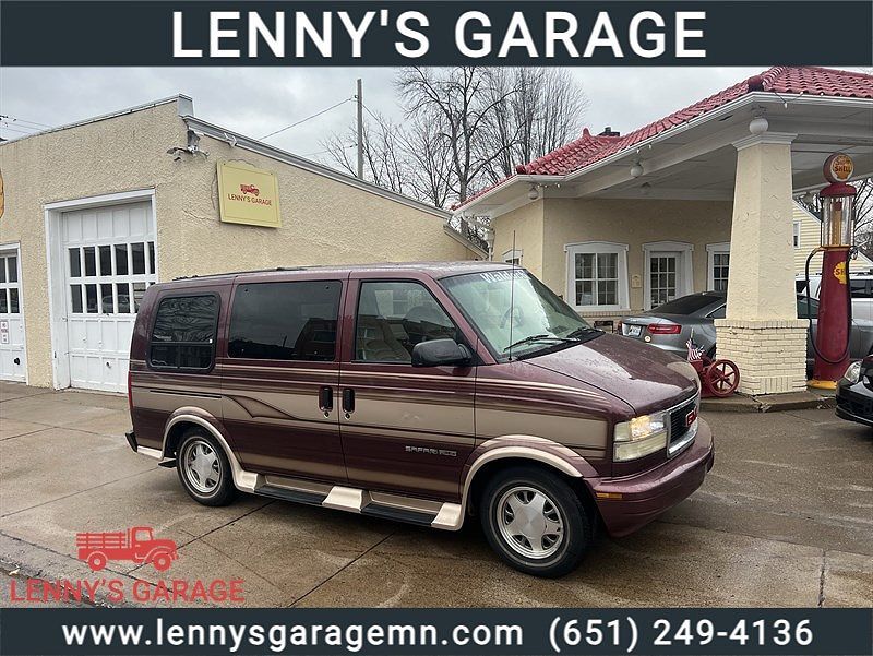 GMC Safari