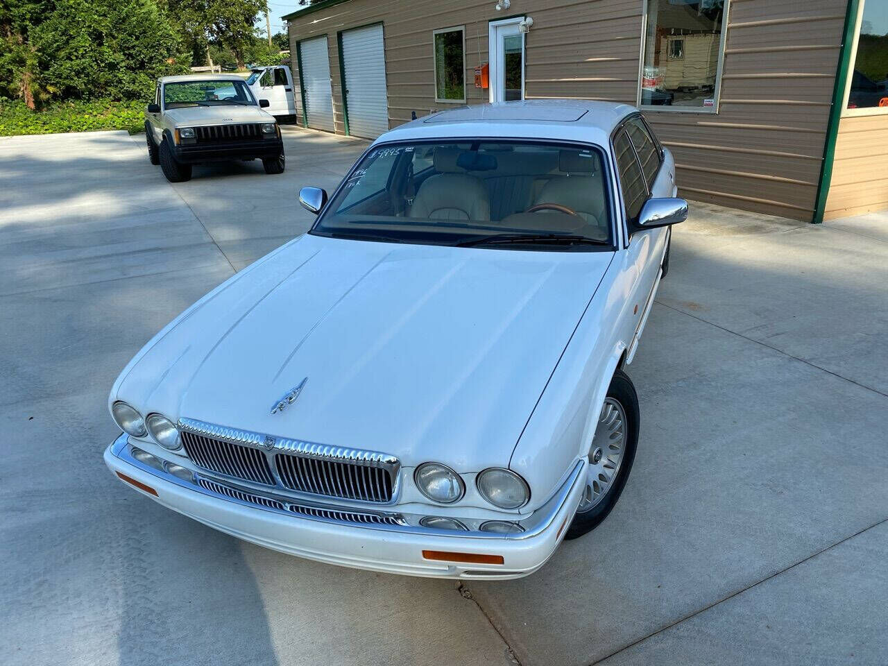 Jaguar Vanden Plas