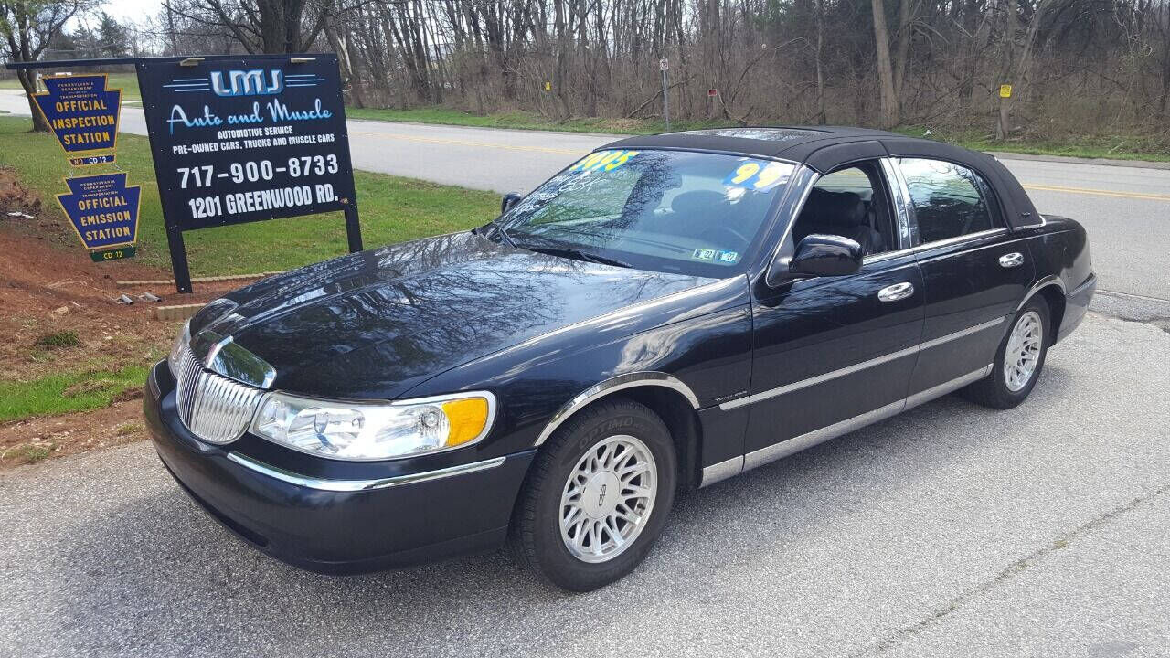 1999 LINCOLN Town Car