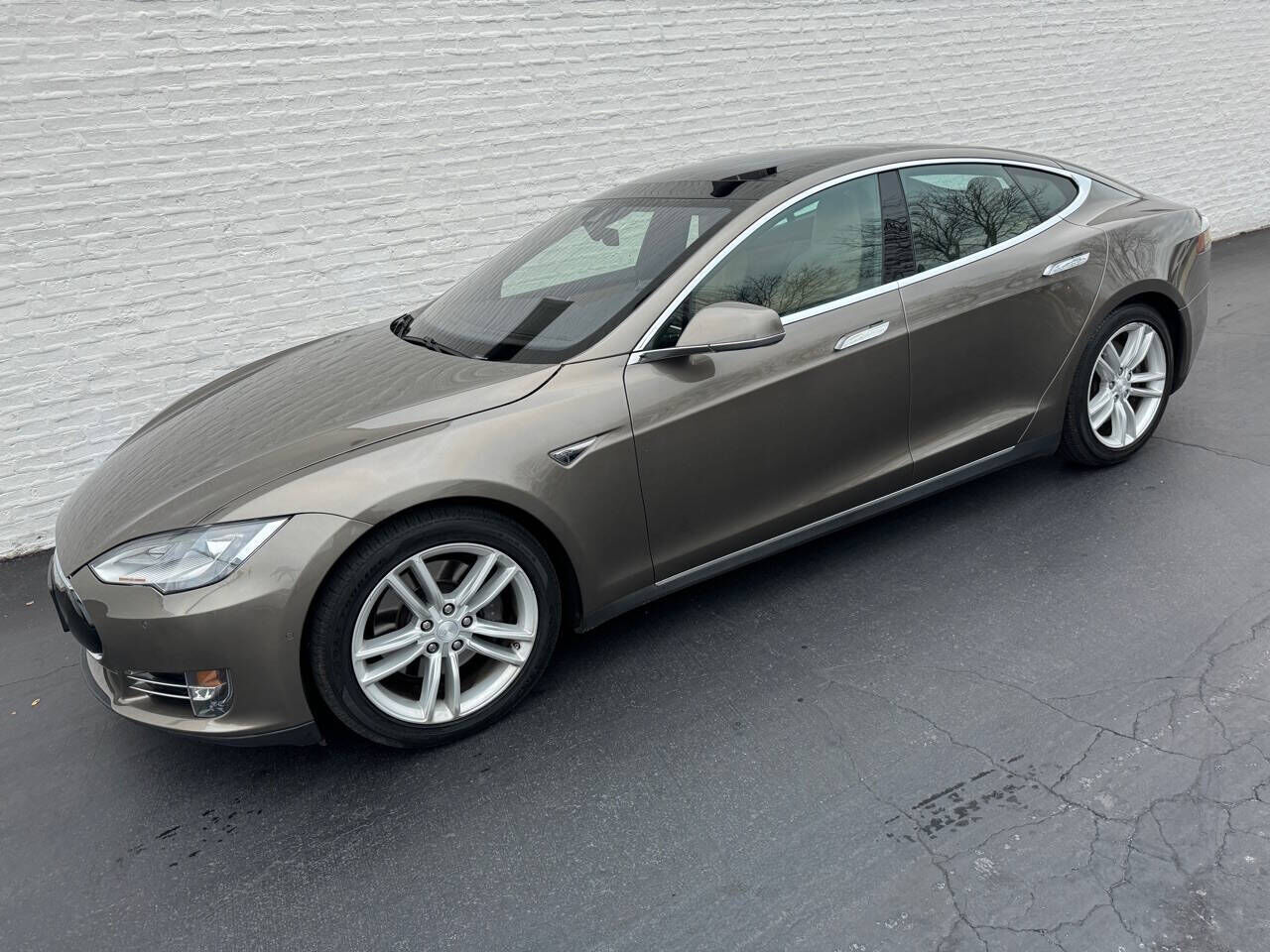 2015 TESLA Model S