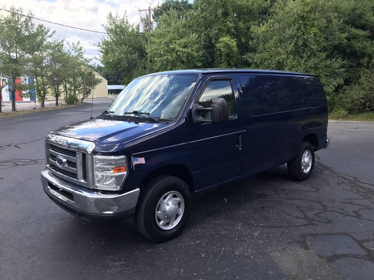 2012 FORD E-250