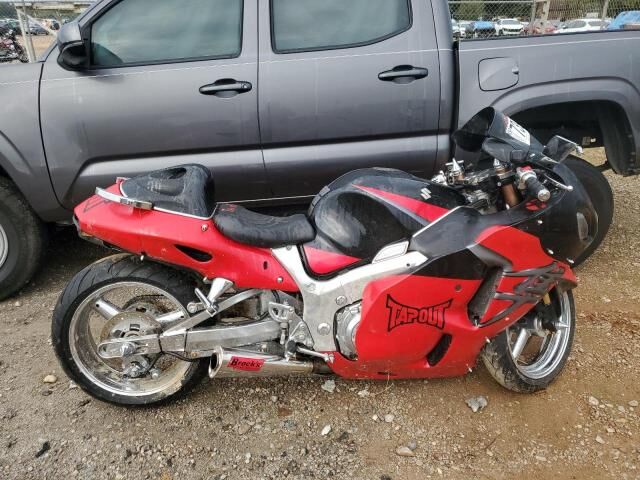 Suzuki GSX1300R