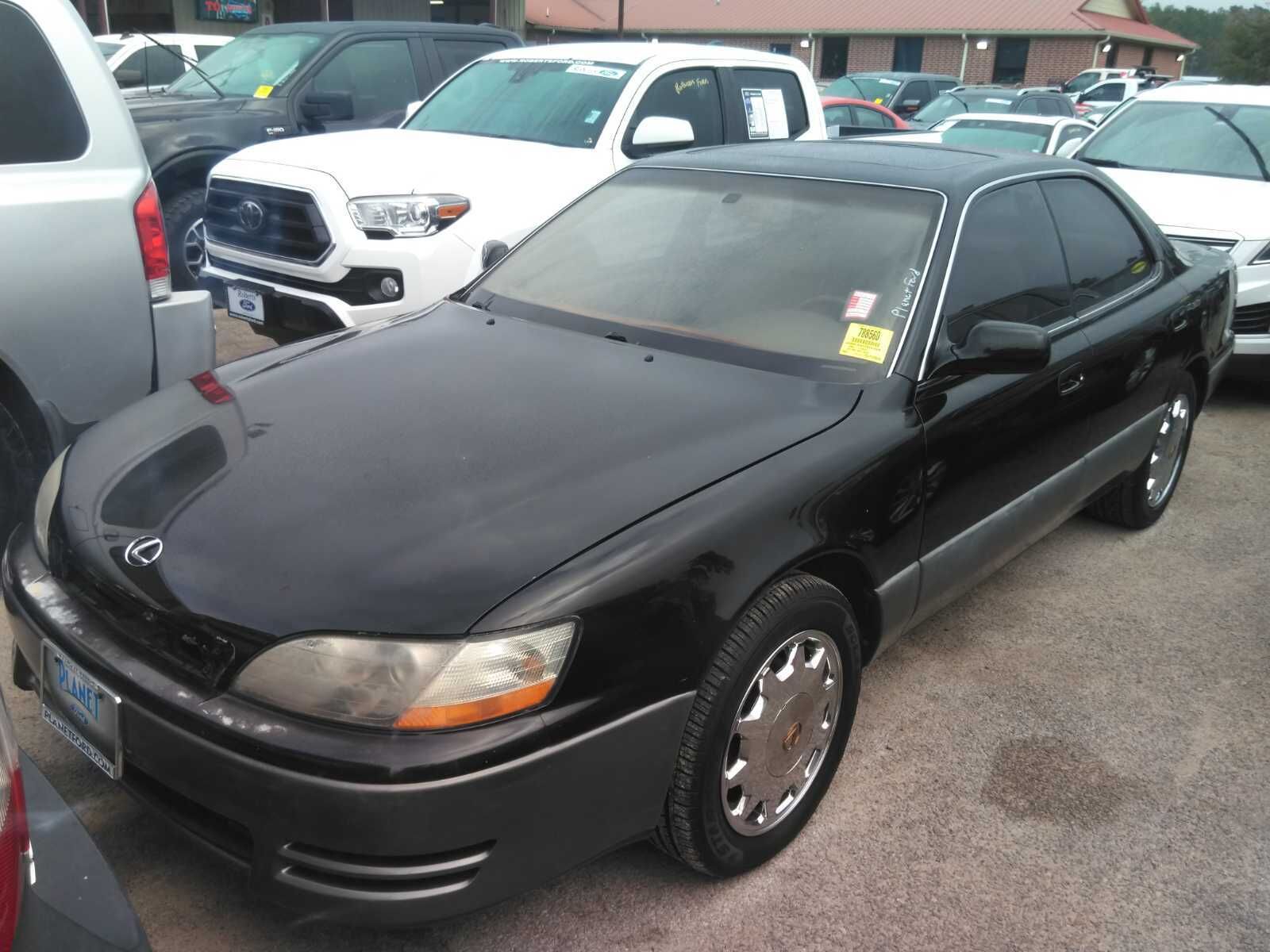 Lexus ES
