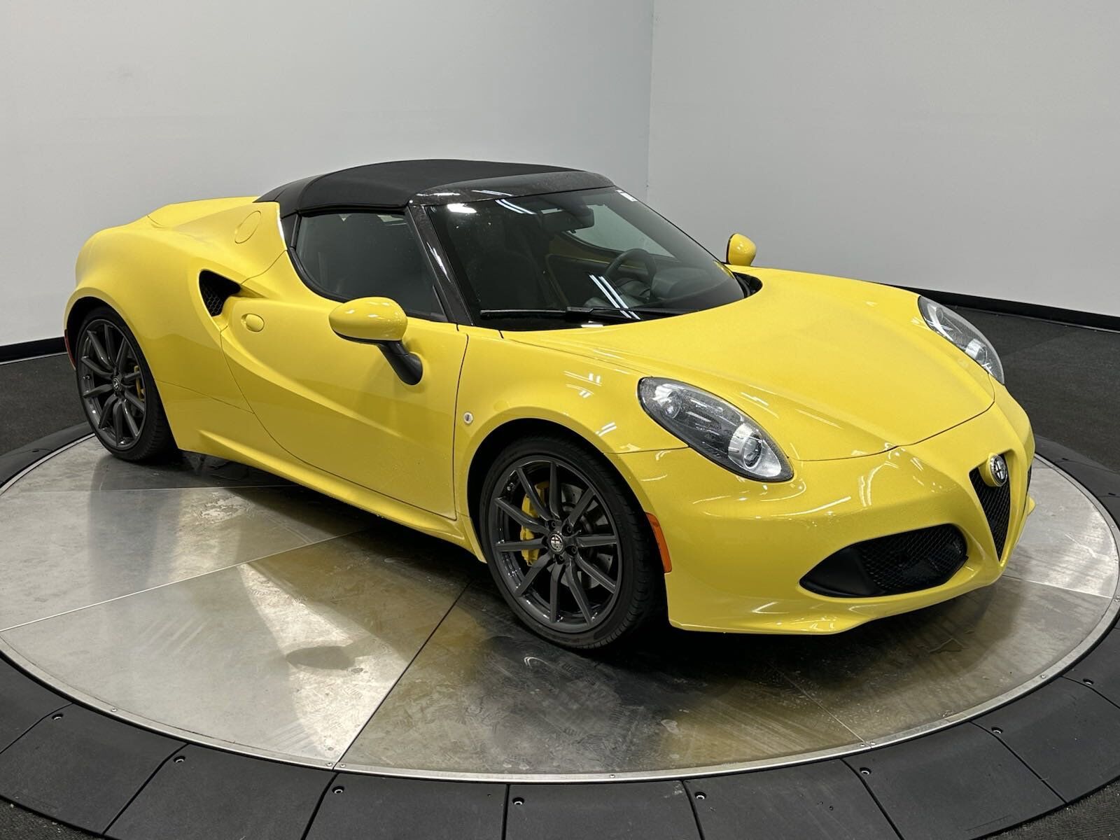 Alfa Romeo 4C