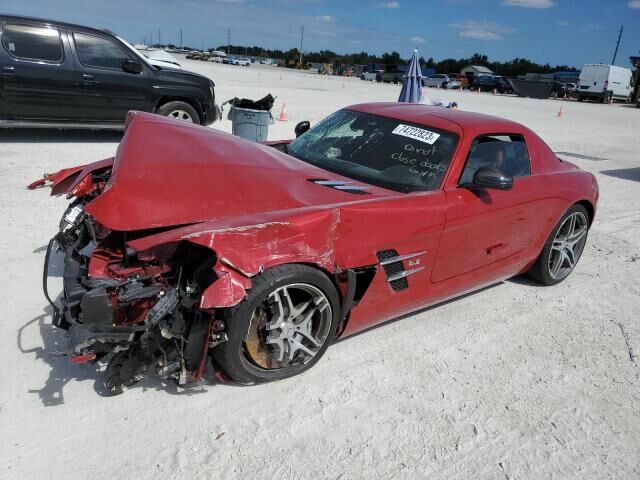 Mercedes-Benz SLS-Class