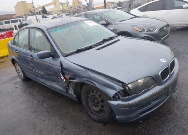BMW 323i