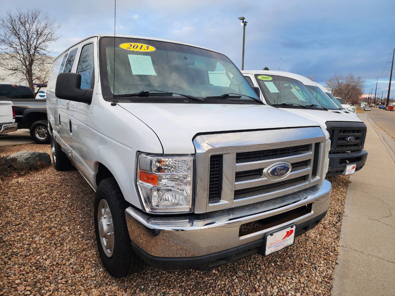 2013 FORD E-250
