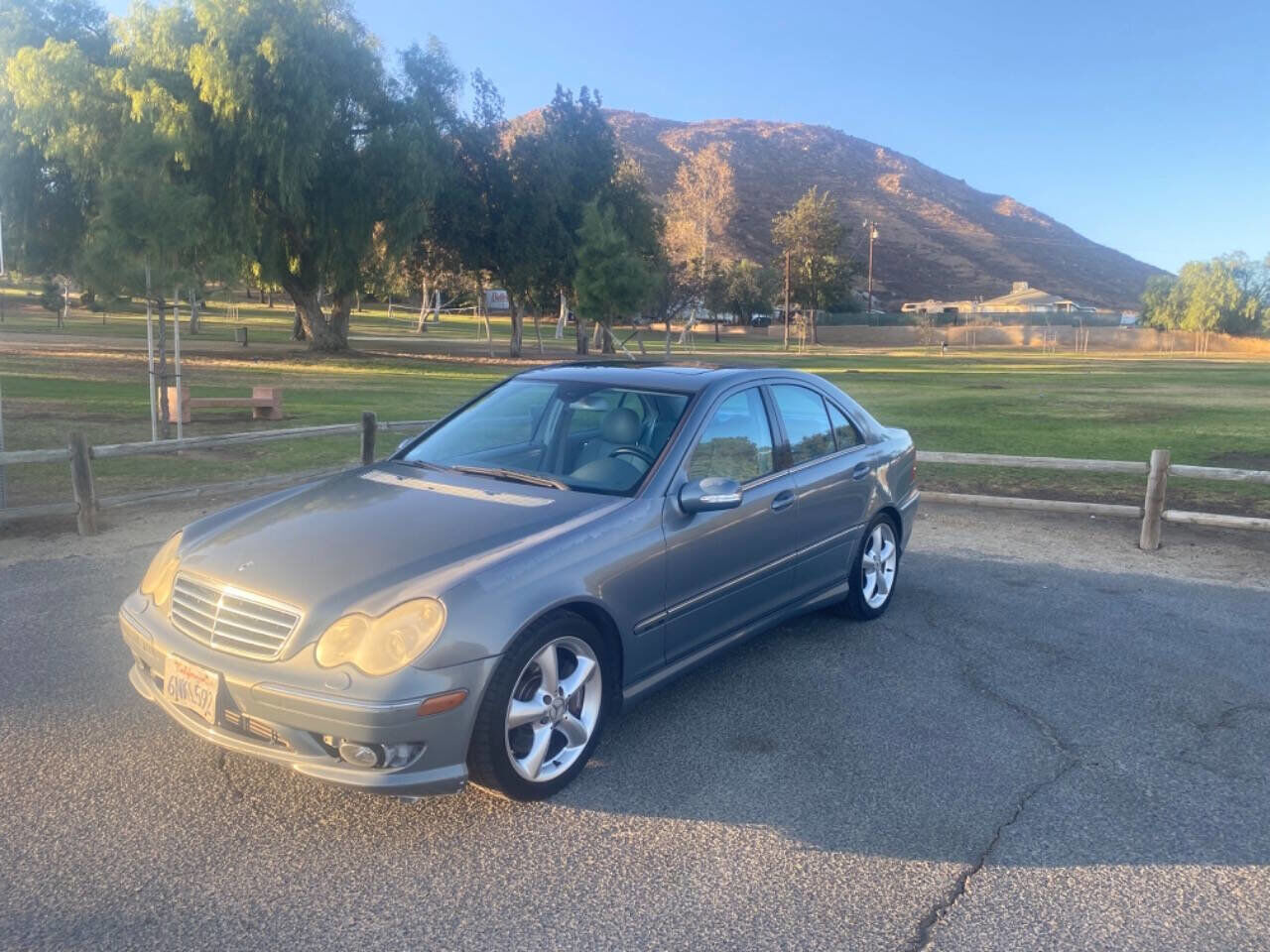 2005 MERCEDES-BENZ C-Class