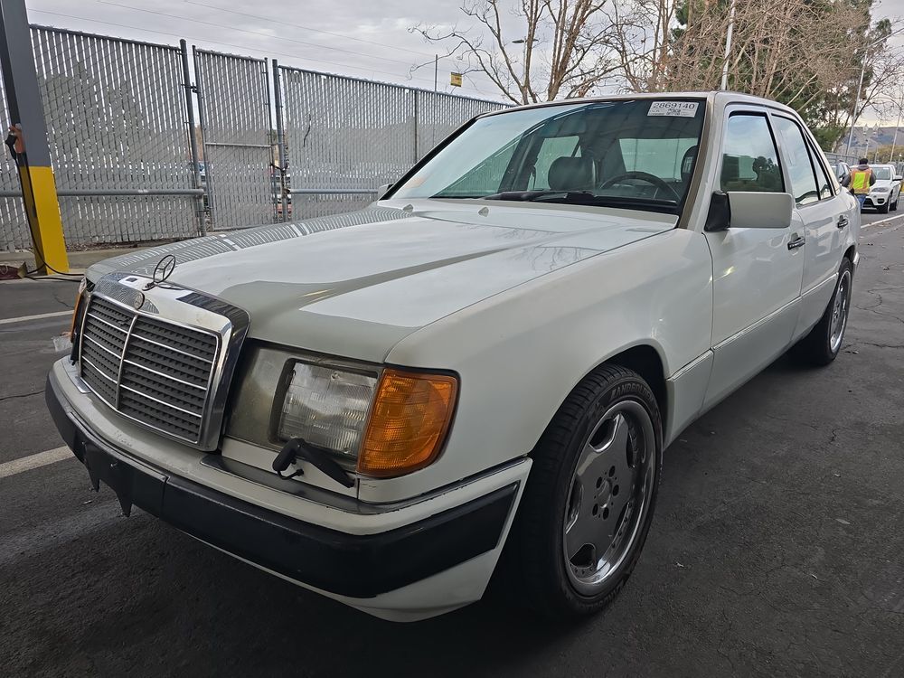 Mercedes-Benz 300