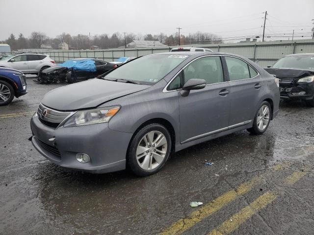 Lexus HS