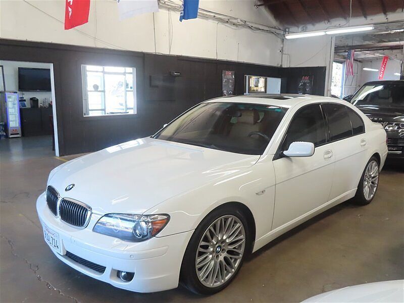 BMW 750i