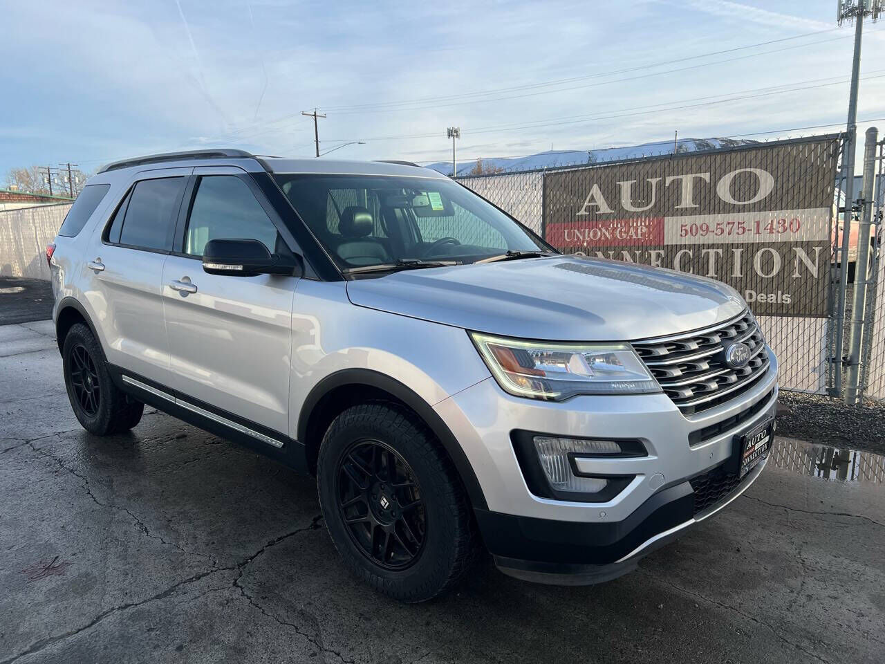 2017 FORD Explorer