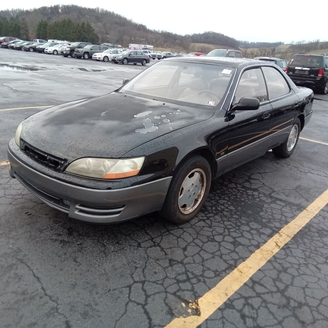 Lexus ES